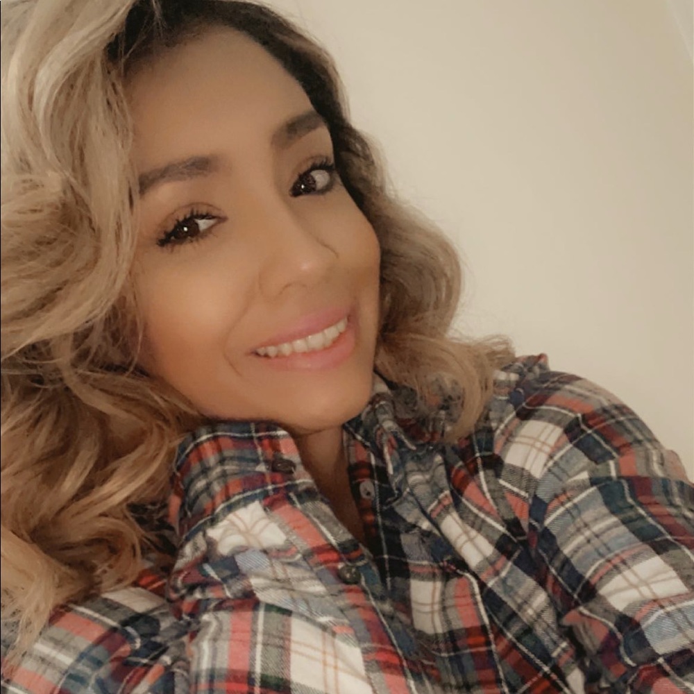 Meet your Posher, Marissa